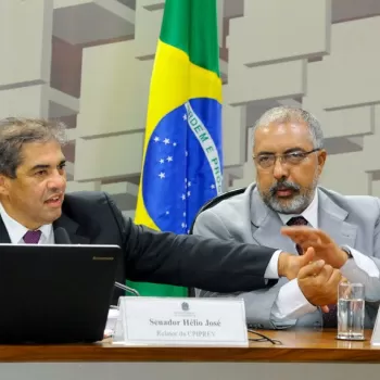 Empresas privadas devem R$ 450 bilhões à Previdência, mostra relatório final da CPI