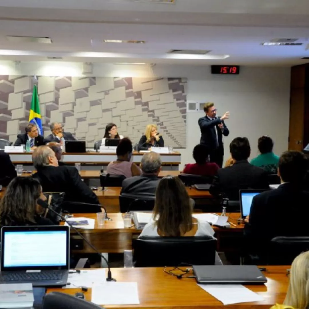 Advogados previdenciários apontam erros da reforma na CPI da Previdência