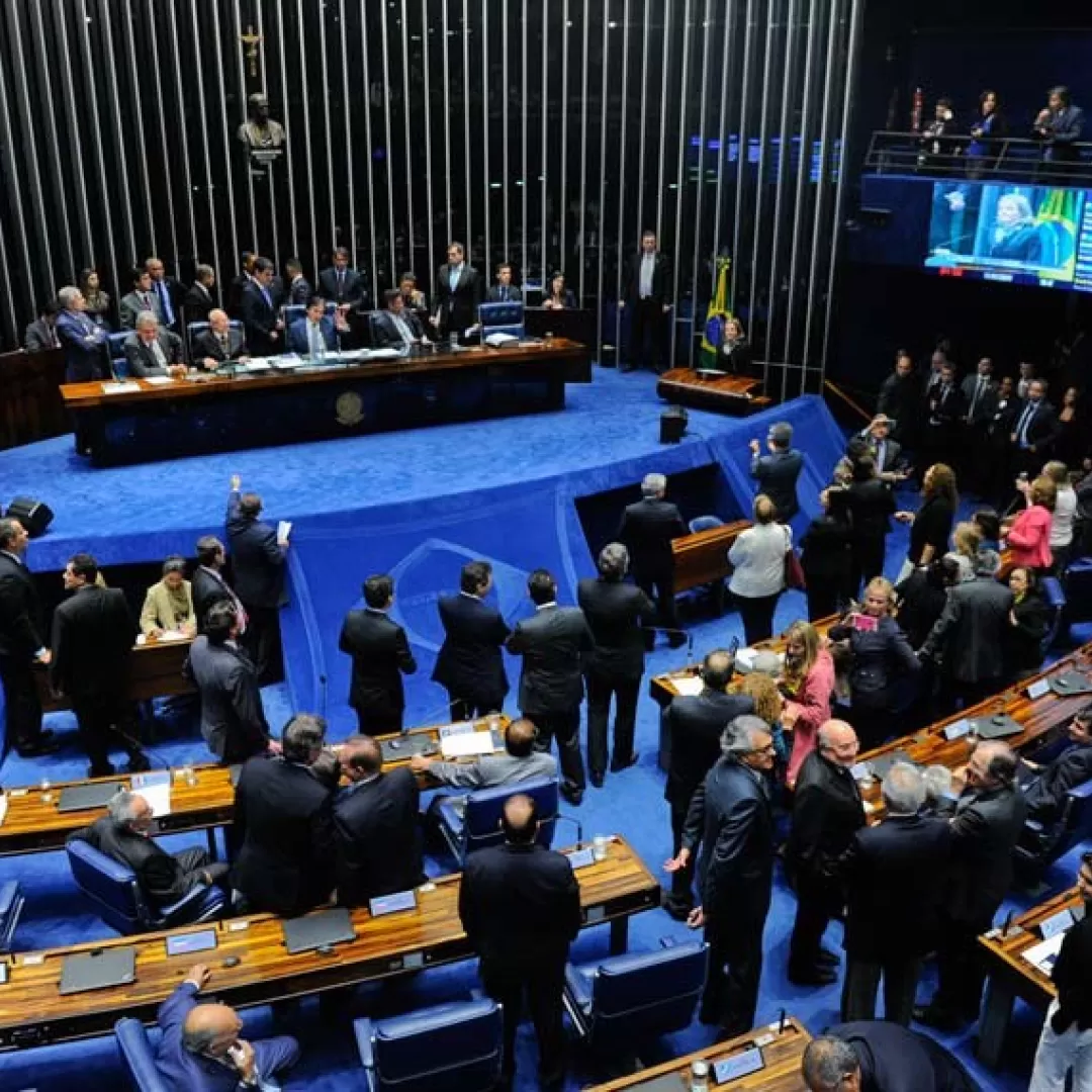 Reforma trabalhista vai a sanção